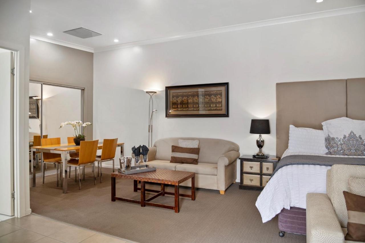 53 On Victoria Motel Warwick Bagian luar foto